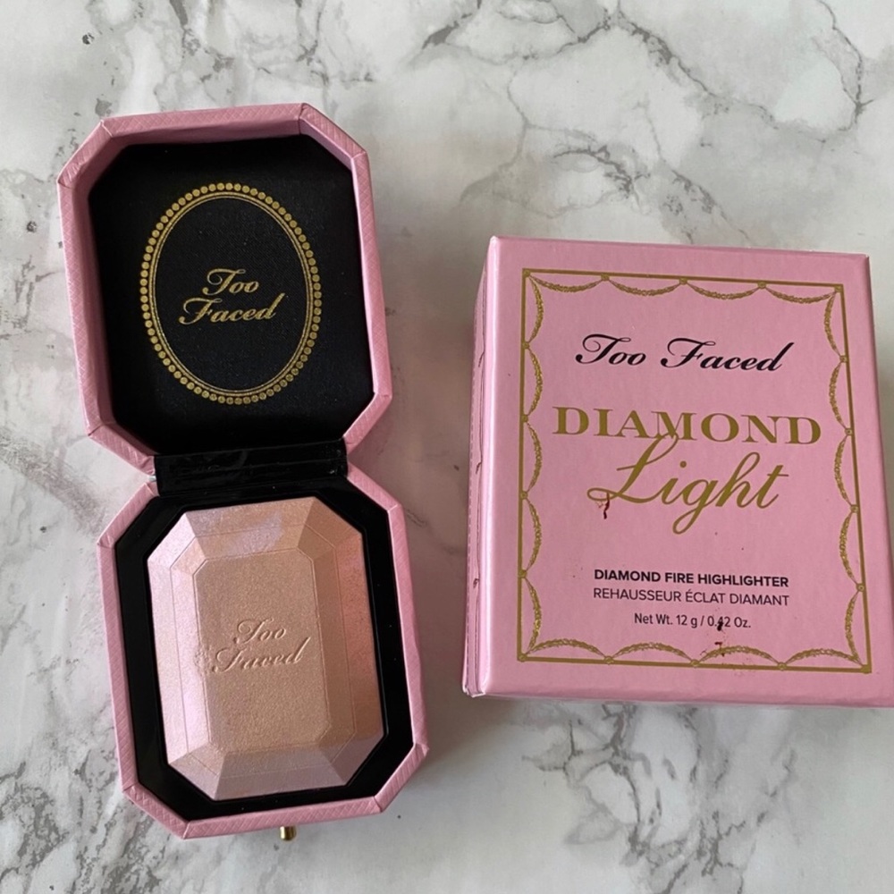 Too Faced Highlighter
